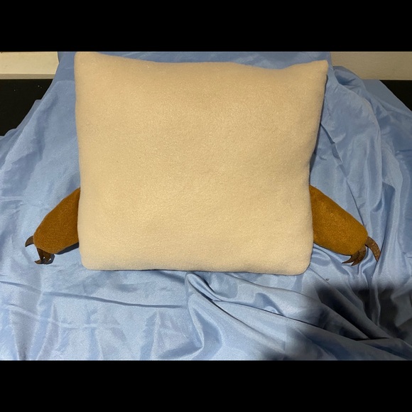 Sloth Pillow - Picture 4 of 4